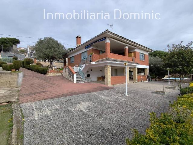 Casa chalet en Venta en Residencial Park