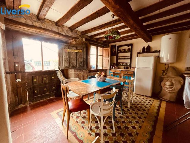 Casa chalet en Venta en Revillarruz