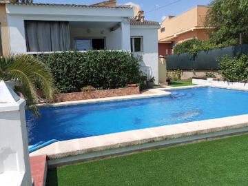 Casa chalet en Venta en Riba roja de Túria
