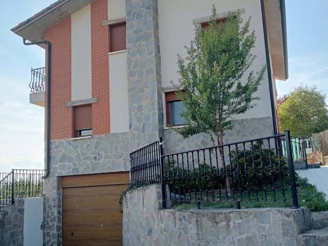 Casa chalet en Venta en Ribera Baja / Erriberabeitia