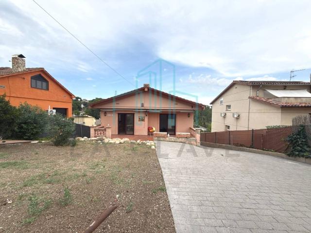 Casa chalet en Venta en Riells i Viabrea