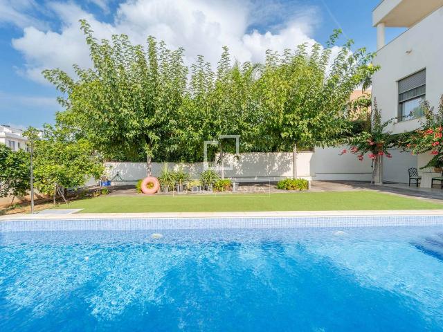 Casa chalet en Venta en Rocafort