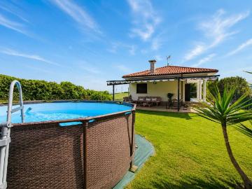 Casa chalet en Venta en Roces