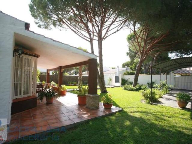 Casa chalet en Venta en Roche