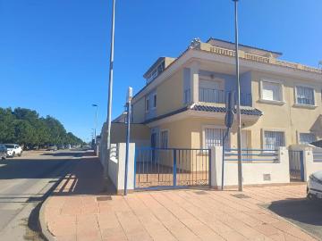 Casa chalet en Venta en Roda