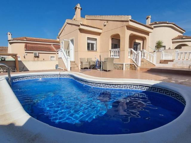 Casa chalet en Venta en Benimar