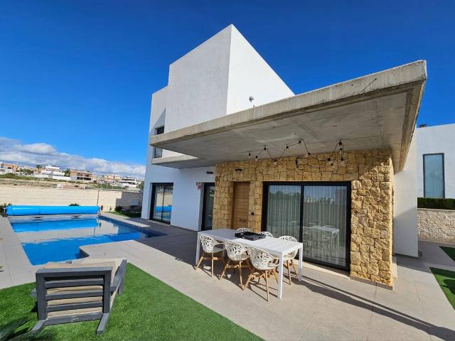 Casa chalet en Venta en Pueblo Bravo