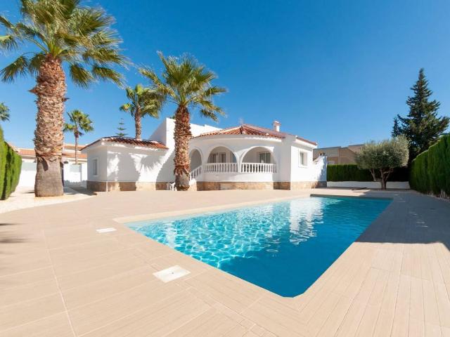 Casa chalet en Venta en Rojales