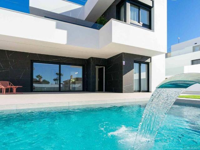 Casa chalet en Venta en Benimar