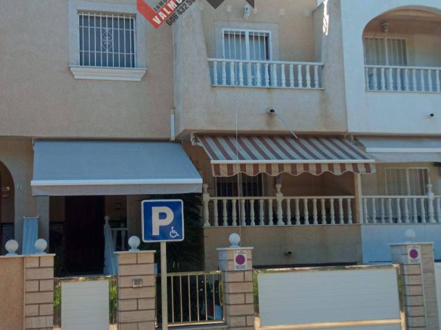 Casa chalet en Venta en Roquetas Pueblo