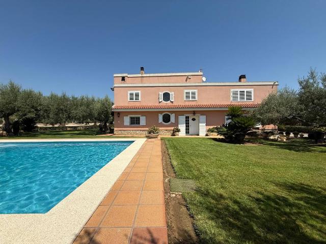 Casa chalet en Venta en Roquetes