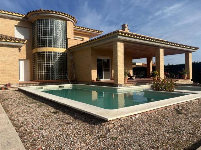 Casa chalet en Venta en Roquetes