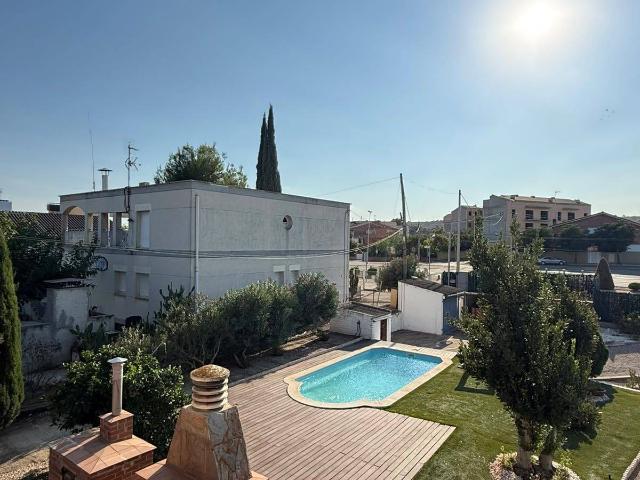 Casa chalet en Venta en Rosselló