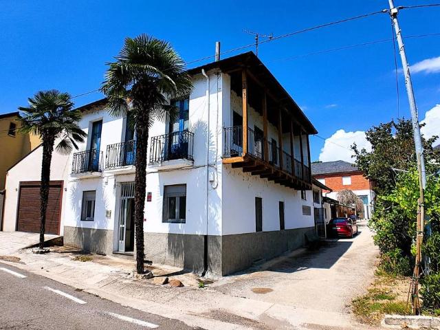 Casa chalet en Venta en Rubiá