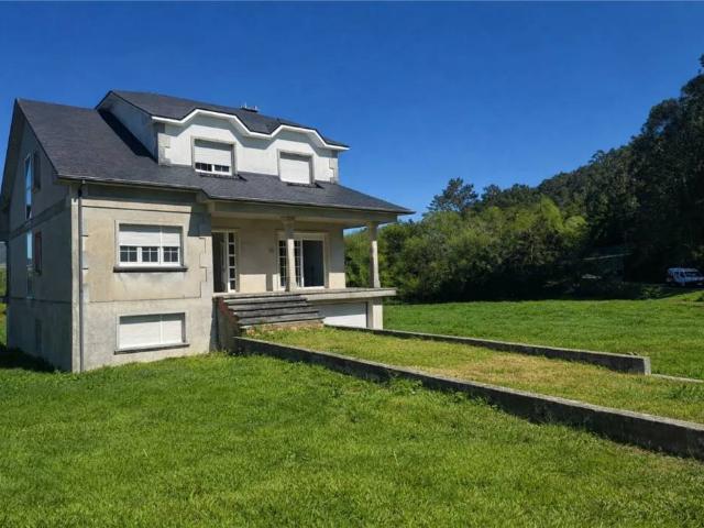 Casa chalet en Venta en Rubiáns
