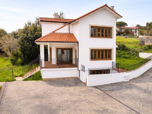 Casa chalet en Venta en Ruiloba