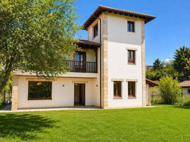 Casa chalet en Venta en Ruiloba