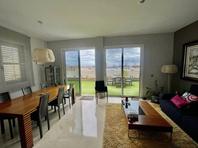 Casa chalet en Venta en Schamann Rehoyas