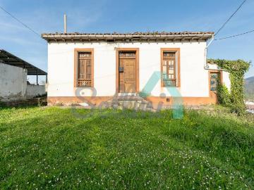 Casa chalet en Venta en Sama