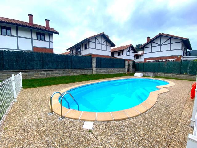 Casa chalet en Venta en Sámano