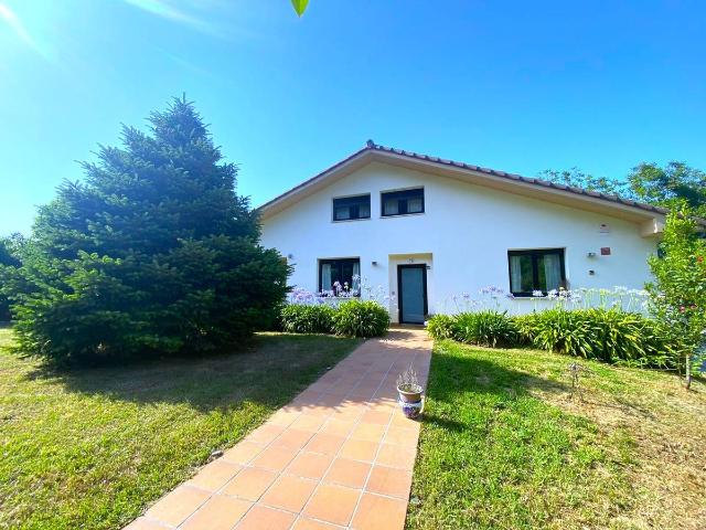 Casa chalet en Venta en Sámano