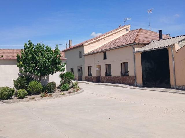 Casa chalet en Venta en Samboal