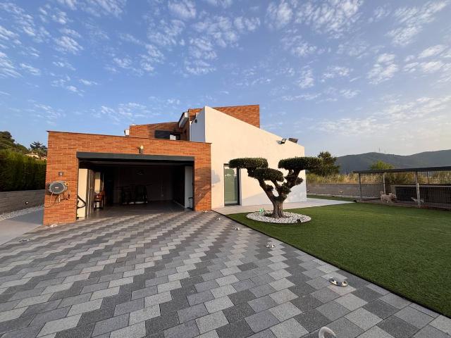 Casa chalet en Venta en Sant Fost de Campsentelles