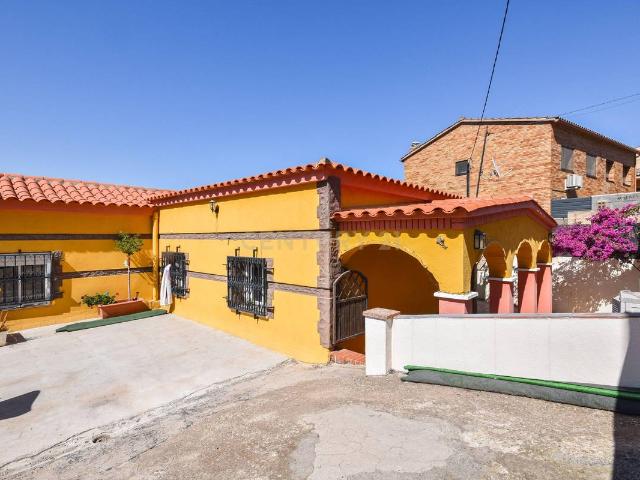 Casa chalet en Venta en Sant Vicenç Dels Horts