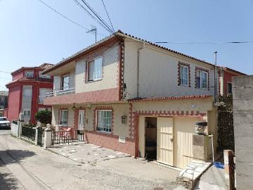 Casa chalet en Venta en Santa Uxía de Ribeira