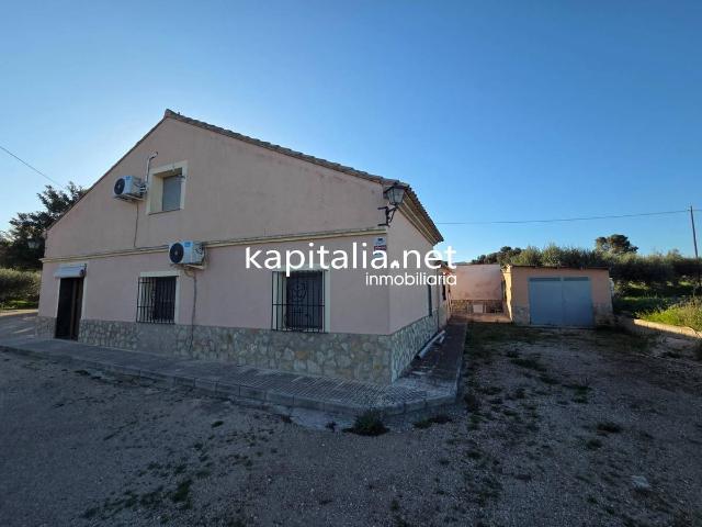 Casa chalet en Venta en Santa Ana