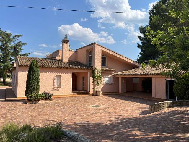Casa chalet en Venta en Santa Ana