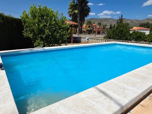 Casa chalet en Venta en Santa Ana