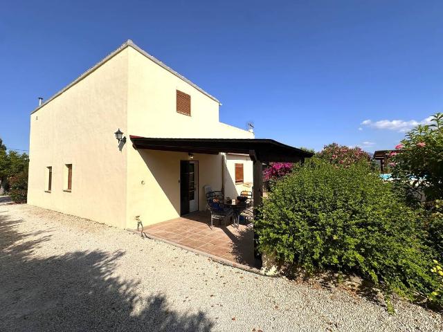 Casa chalet en Venta en Santa Ana