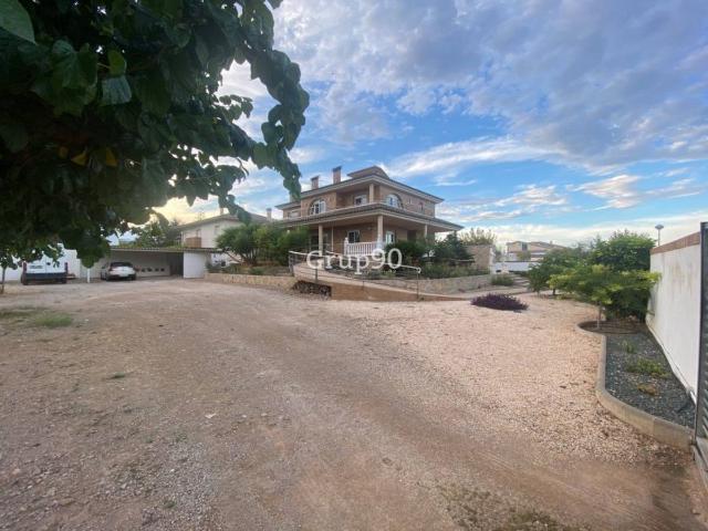 Casa chalet en Venta en Santa Bàrbara