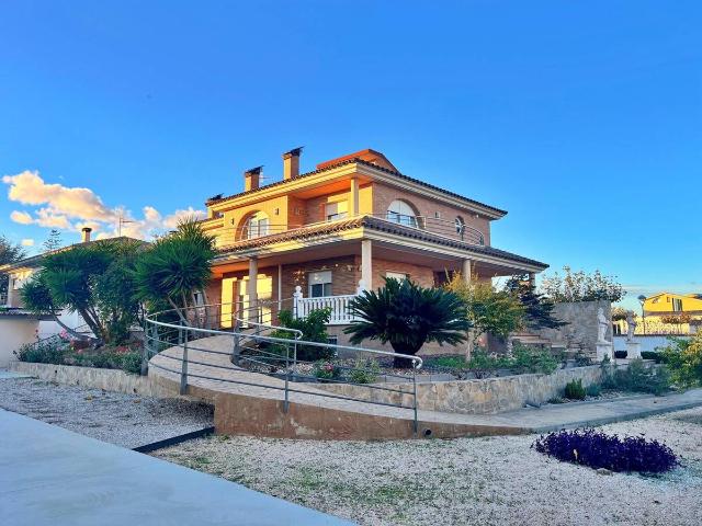 Casa chalet en Venta en Santa Bàrbara