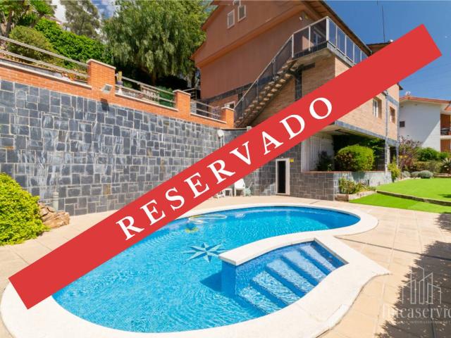 Casa chalet en Venta en Santa Coloma de Cervelló