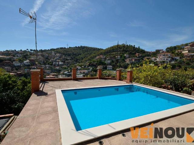 Casa chalet en Venta en Santa Coloma de Cervelló