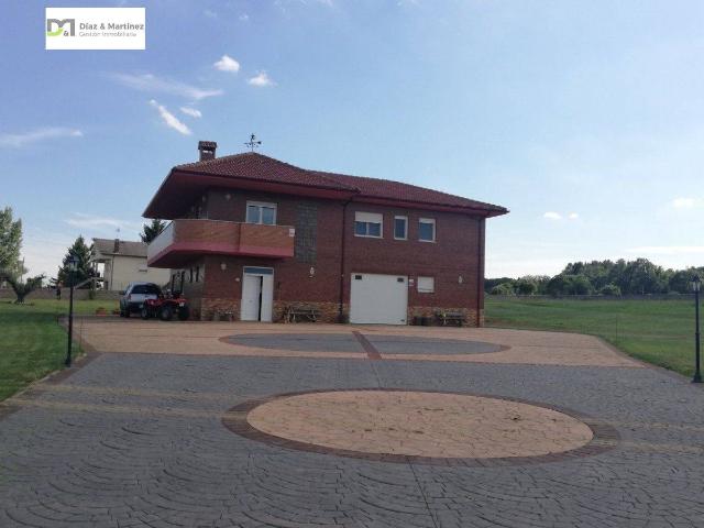 Casa chalet en Venta en Santa Colomba de Curueño