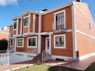 Casa chalet en Venta en Santa Marta de Tormes