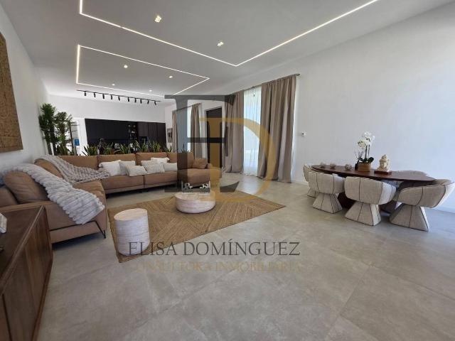Casa chalet en Venta en Santa Marta de Tormes