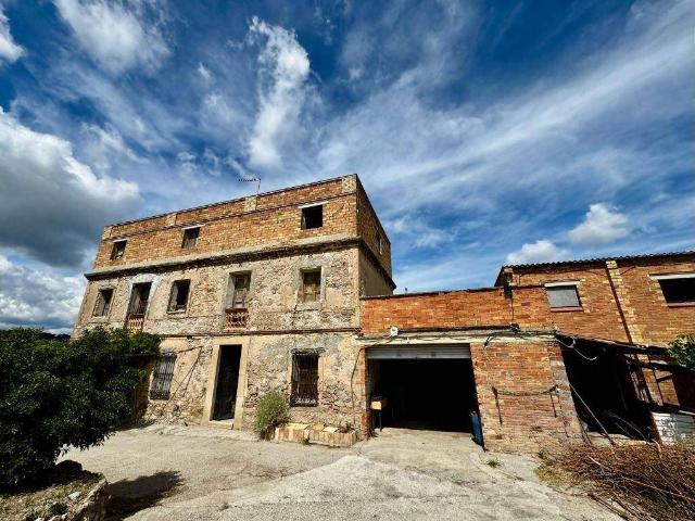 Casa chalet en Venta en Santa Margarida de Montbui