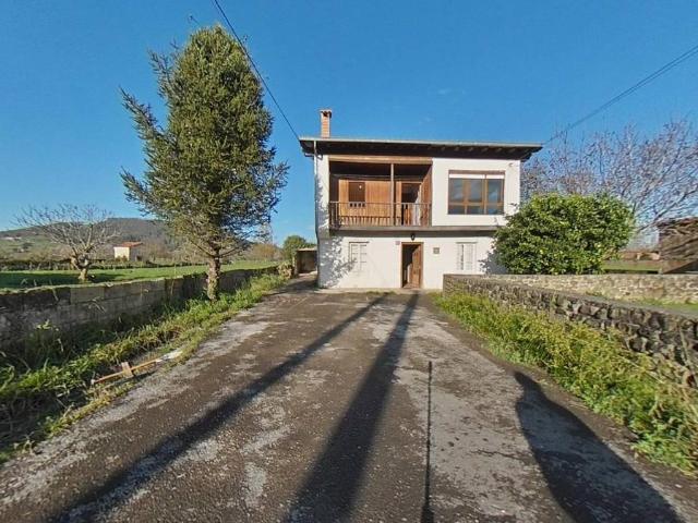 Casa chalet en Venta en Santa María de Cayón