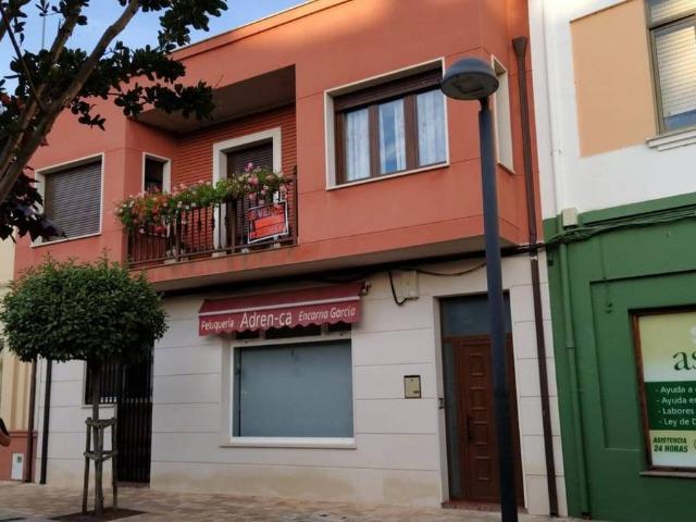 Casa chalet en Venta en Santa María del Páramo