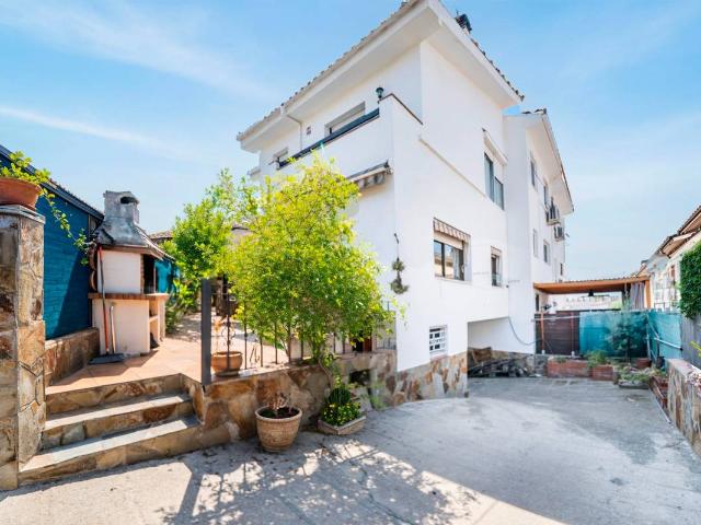 Casa chalet en Venta en Santa Perpètua de Mogoda