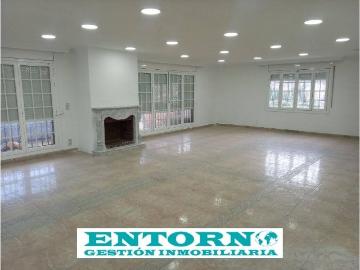 Casa chalet en Venta en Santa Perpètua de Mogoda
