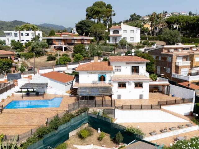 Casa chalet en Venta en Santa Susanna