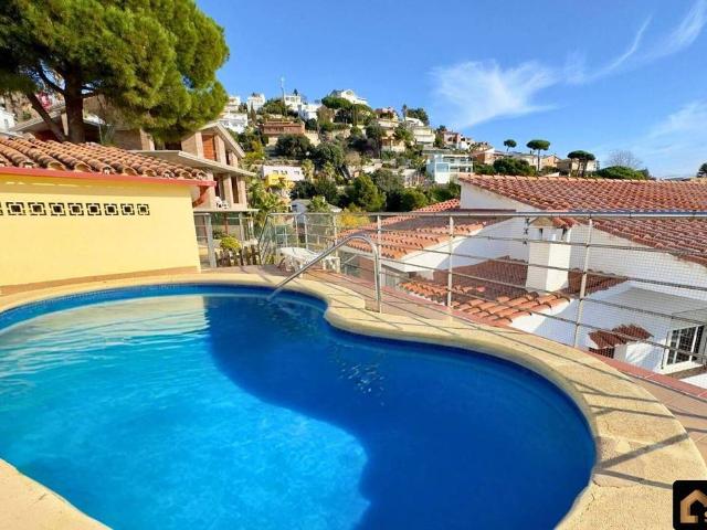 Casa chalet en Venta en Santa Susanna