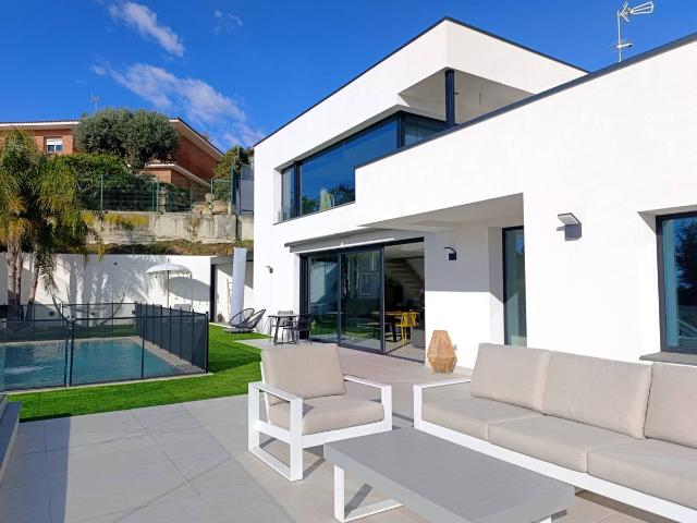 Casa chalet en Venta en Santa Susanna