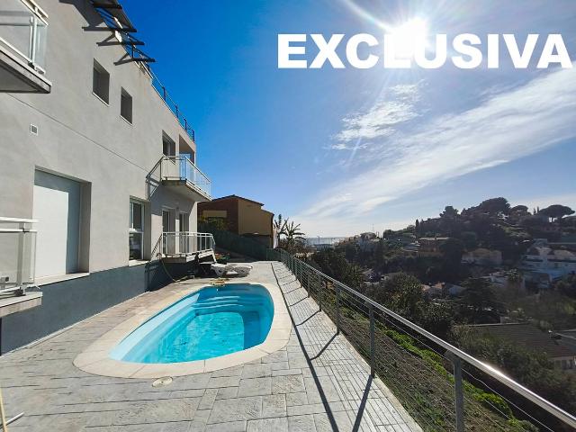 Casa chalet en Venta en Santa Susanna