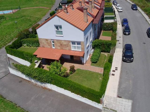 Casa chalet en Venta en Santillana del Mar